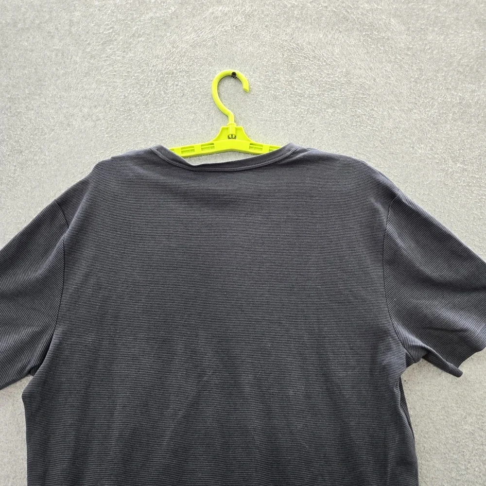 Banana‎ Republic Men Shirt XL Gray Luxe Touch Performance Tee NWT